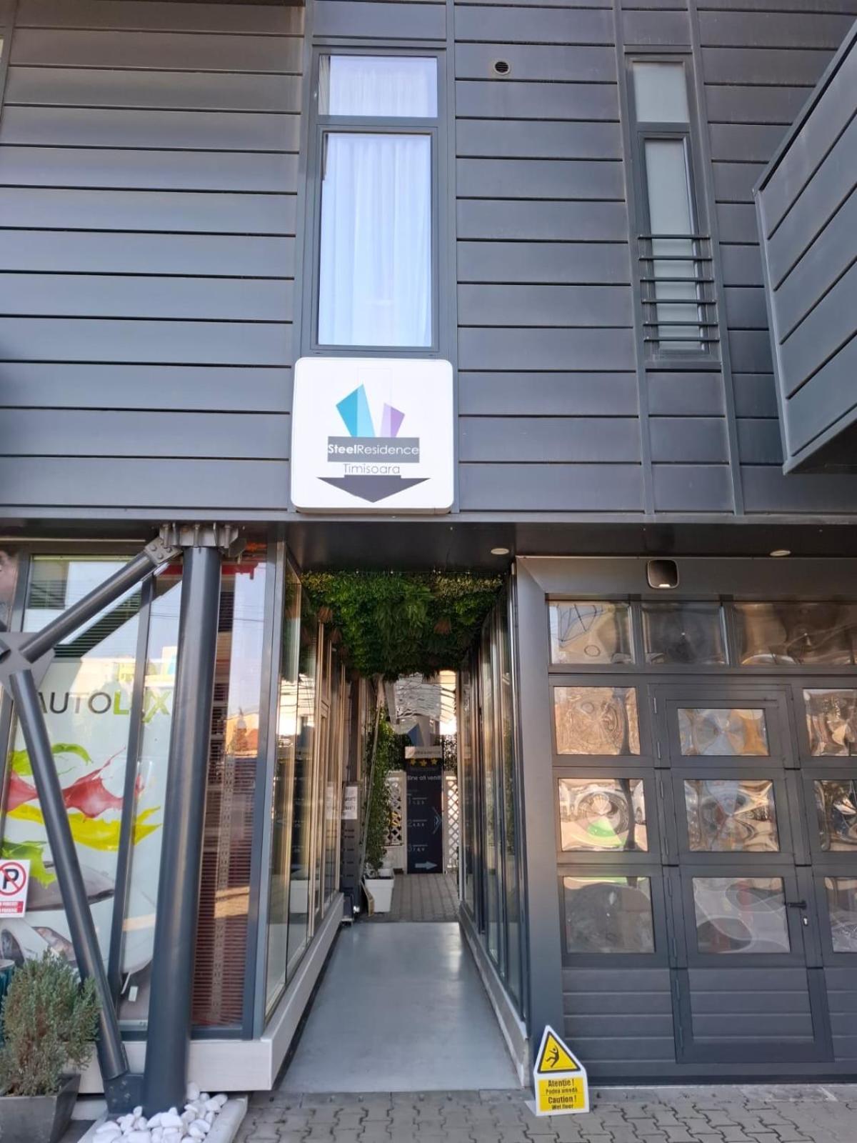 Apartments Steel Residence- Tesla Drive Experience Τιμισοάρα Εξωτερικό φωτογραφία