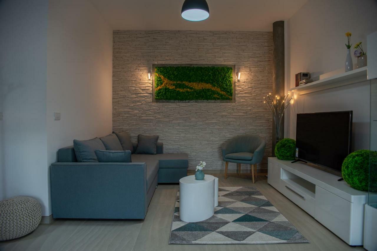 Apartments Steel Residence- Tesla Drive Experience Τιμισοάρα Εξωτερικό φωτογραφία